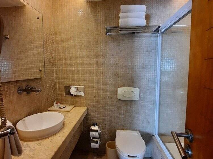 اتاق لوکس, Artisan Family Hotels And Resort Collection Playa Esmeralda