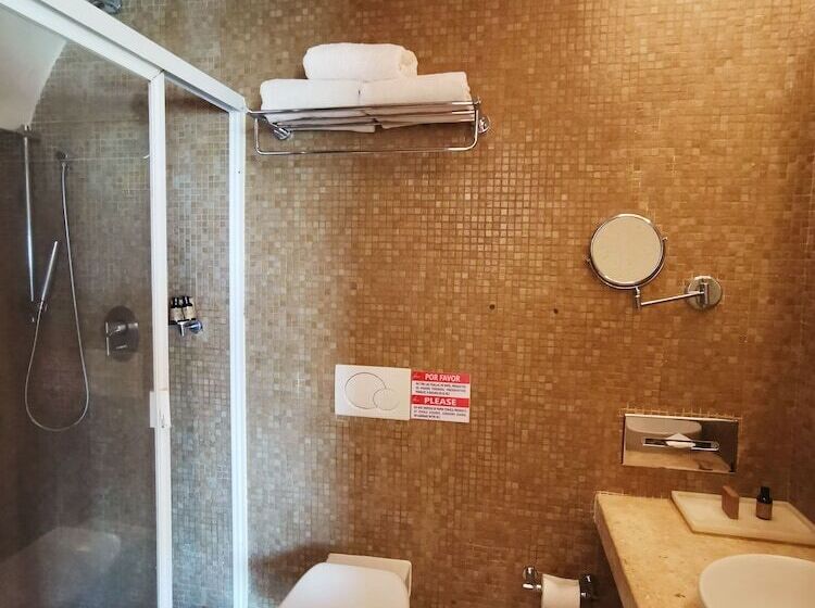 اتاق لوکس, Artisan Family Hotels And Resort Collection Playa Esmeralda
