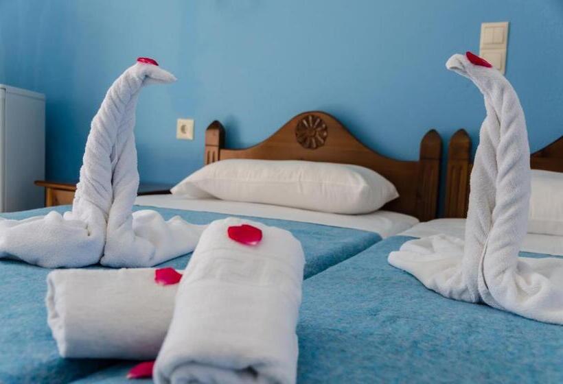 اتاق راحتی یک تخته, Anatoli Beach