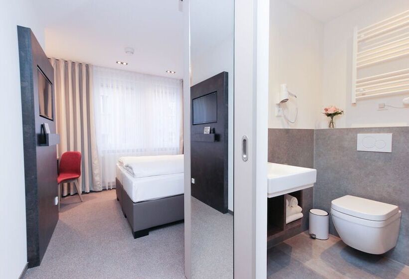 Классический Номер, City Hotel Würzburg