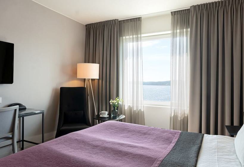 اتاق سوپریور با چشم‌انداز دریا, Elite Plaza Ornskoldsvik