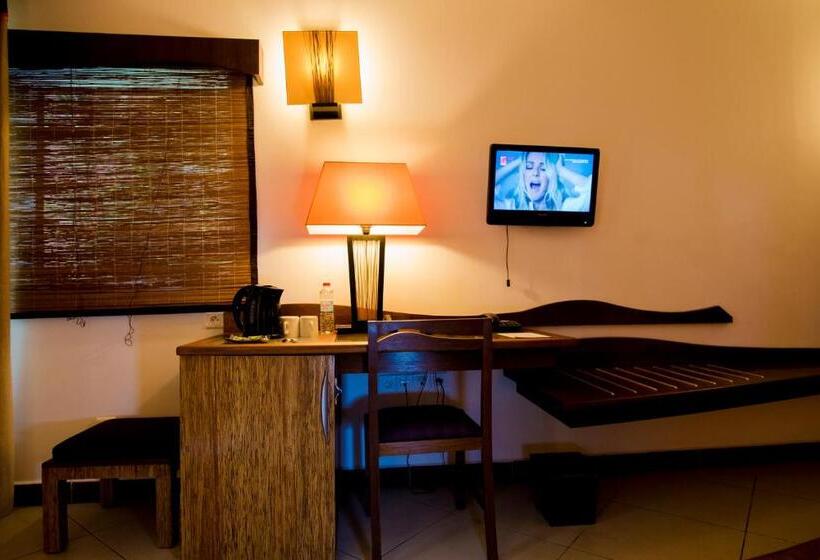 غرفة قياسية سرير كينج, Mantis Soanambo Hotel And Spa