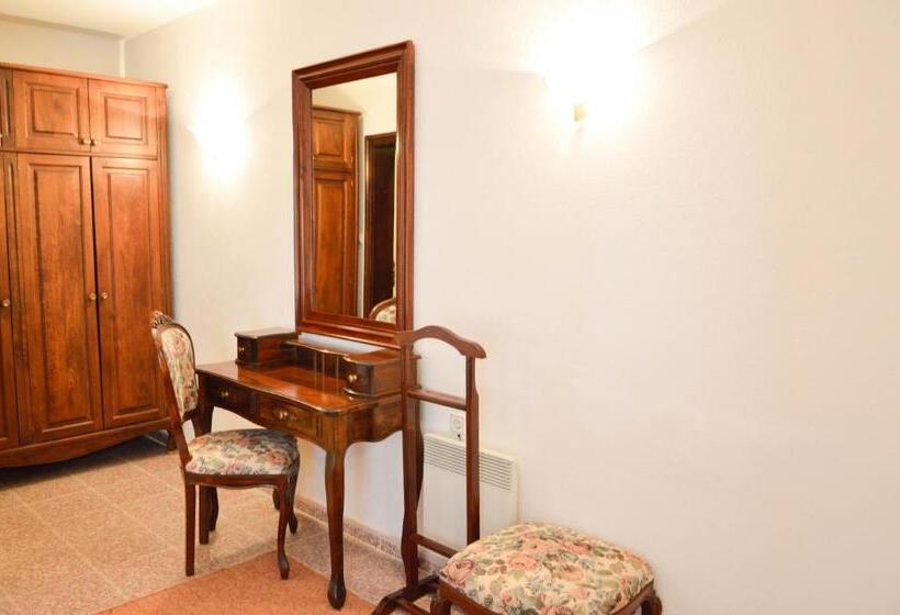 سوییت لوکس, Park Hotel Bellevue