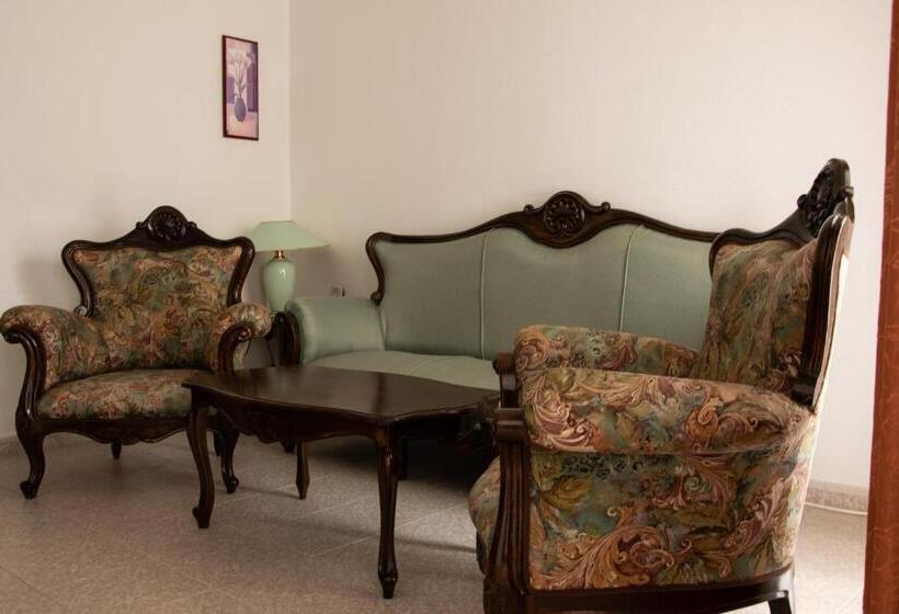 سوییت لوکس, Park Hotel Bellevue