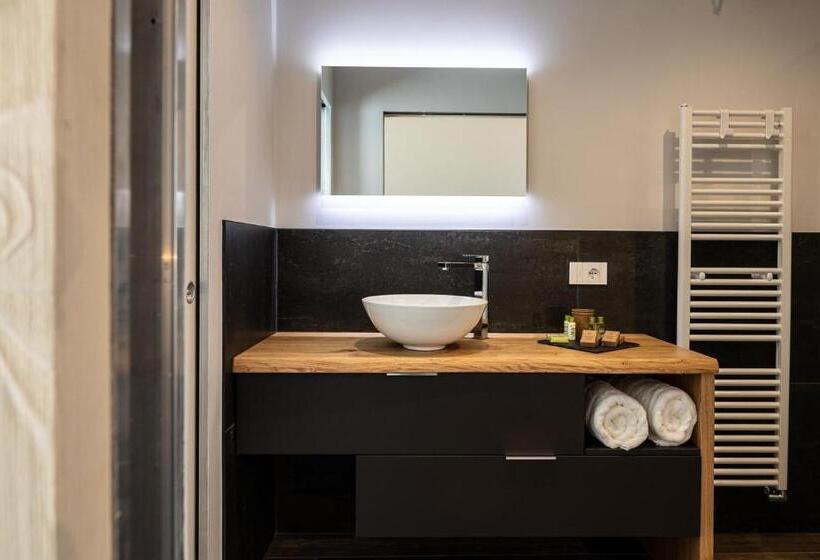 اتاق لوکس, Agriturismo Il Medeghino