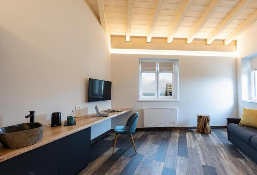 اتاق لوکس با تخت بزرگ, Agriturismo Il Medeghino