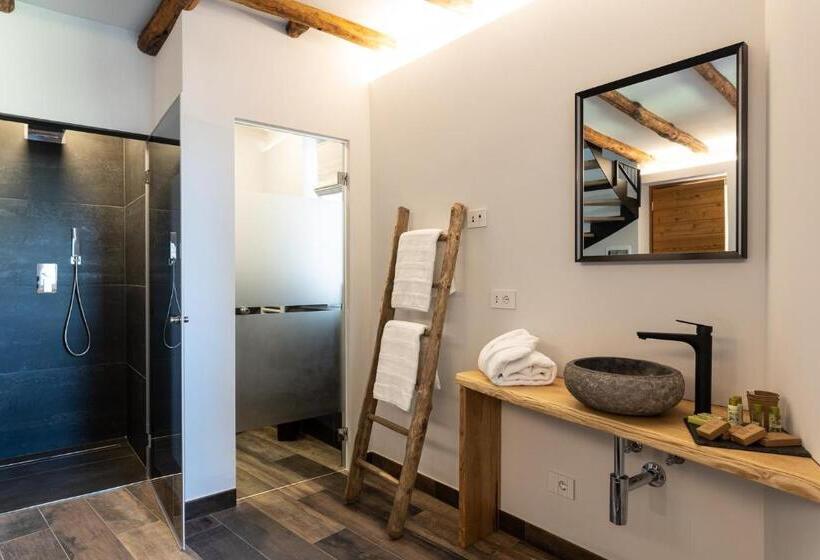 اتاق لوکس با تخت بزرگ, Agriturismo Il Medeghino