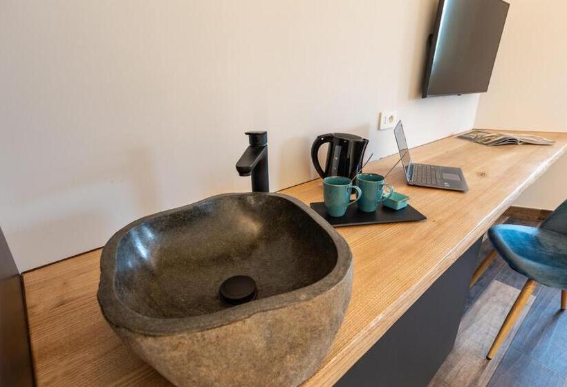 اتاق لوکس با تخت بزرگ, Agriturismo Il Medeghino
