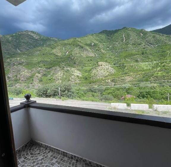 اتاق استاندارد با بالکن, Rafting House