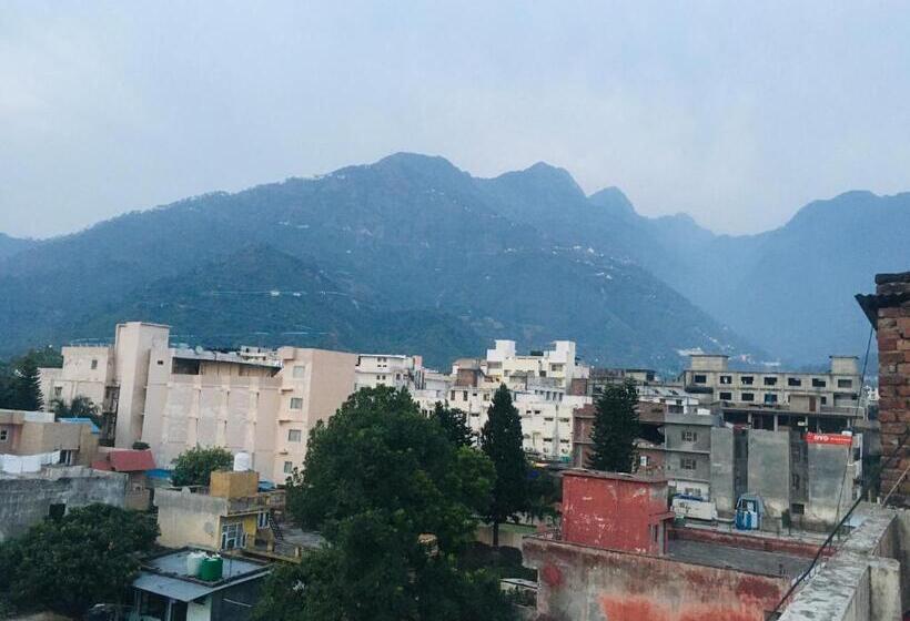 آپارتمان 3 خوابه, Trimrooms Shree Mata Palace, Katra Bus Stand