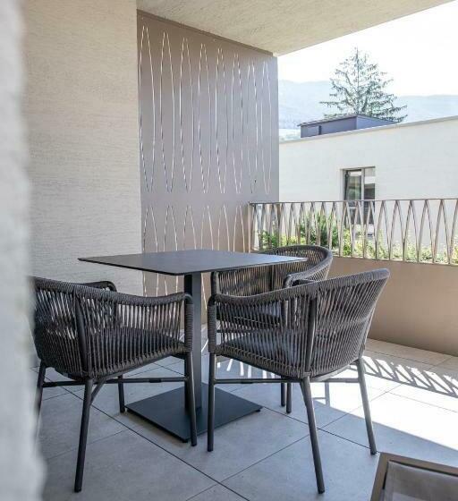 آپارتمان 1 خوابه با بالکن, Residence Amoret