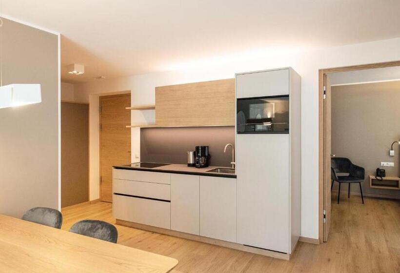 آپارتمان 1 خوابه همکف, Residence Amoret
