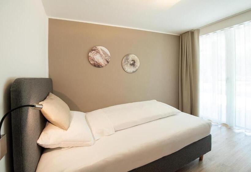 آپارتمان 1 خوابه همکف, Residence Amoret