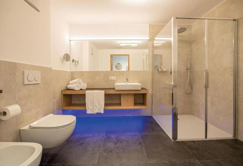 آپارتمان 1 خوابه همکف, Residence Amoret