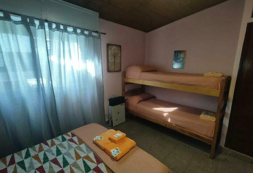 اتاق استاندارد چهار تخته, Bella Vista Hostel En El Centro & Cabañas En La Montaña