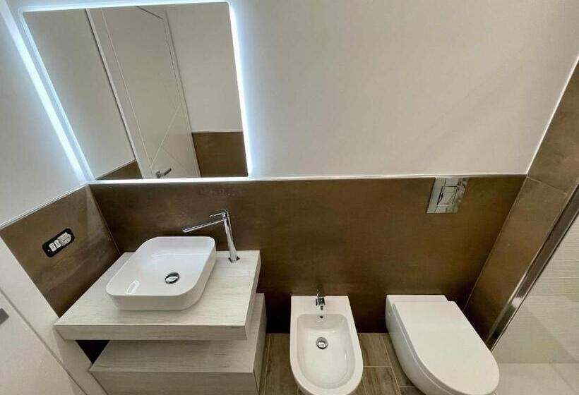 اتاق لوکس, B&b Altomare