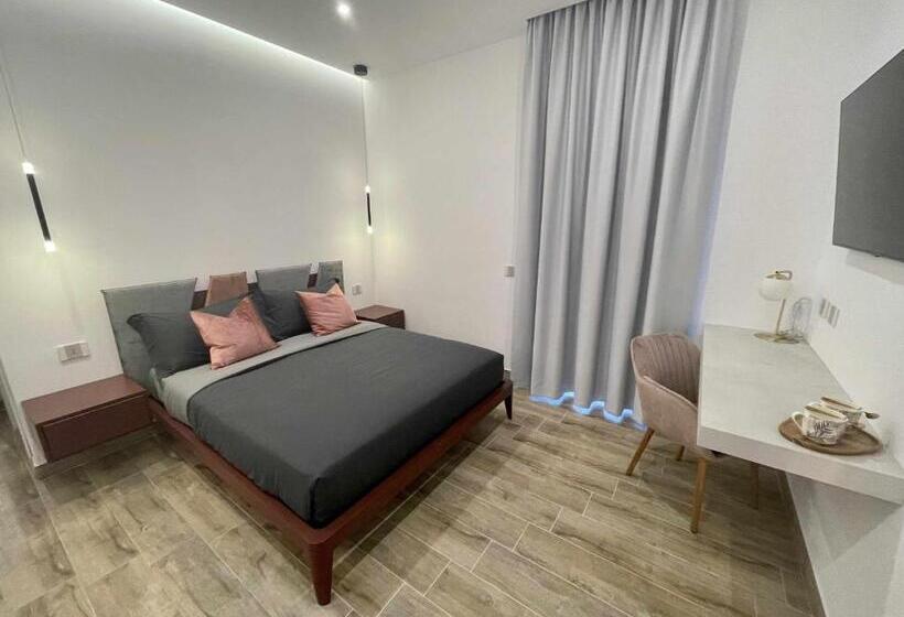 اتاق لوکس, B&b Altomare