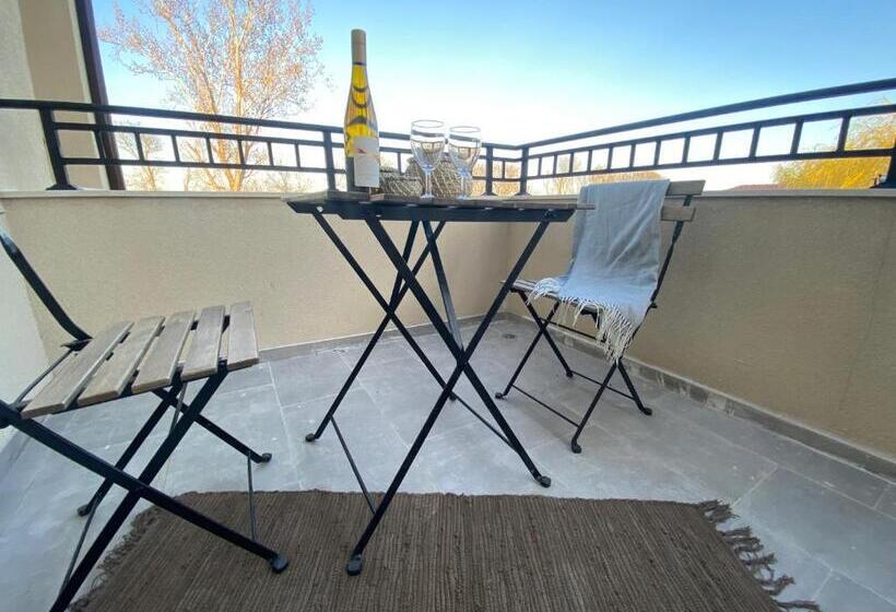 آپارتمان 1 خوابه با تراس, Nm Residence