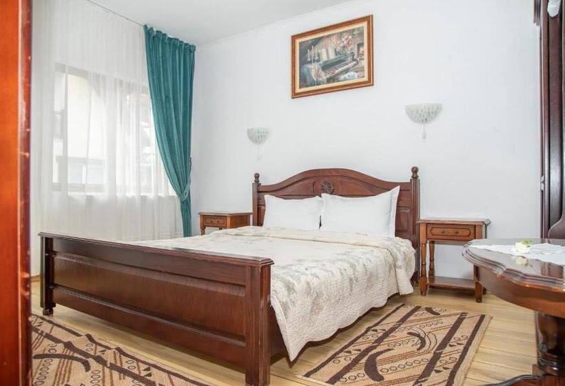 سوییت خانوادگی, Pensiunea Perla Durau