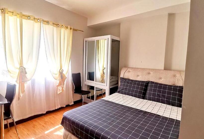 استودیو استاندارد با چشم‌انداز استخر, Pool View Studio In Mesaverte With Free Pool & Netflix