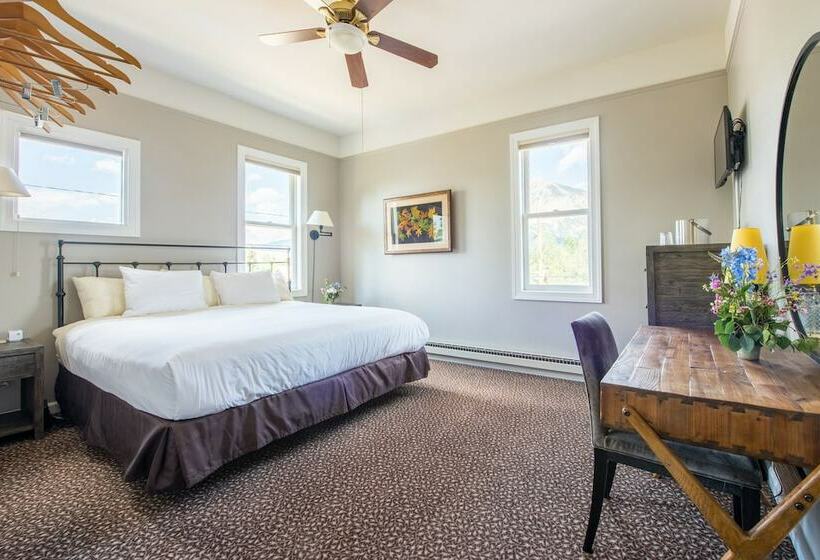 اتاق استاندارد با تخت دوبل, Elk Mountain Lodge