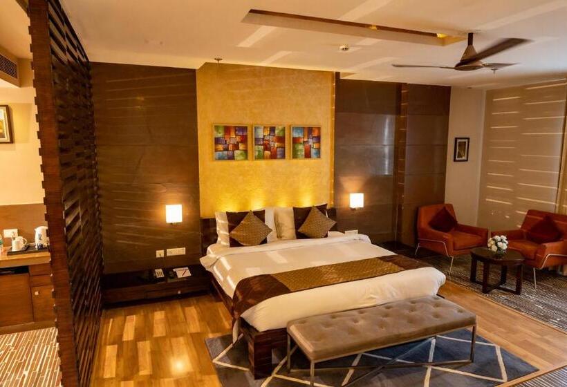 Suite Cama King, Ramada Ajmer