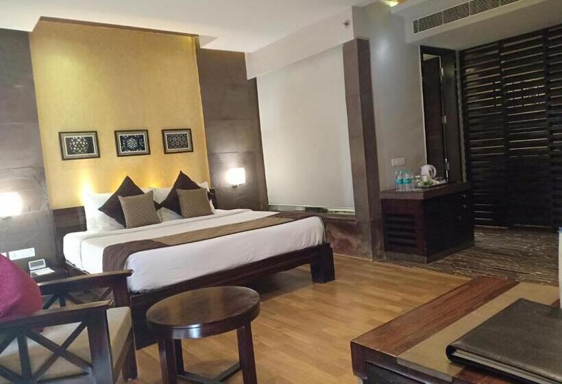 Suite Cama King, Ramada Ajmer