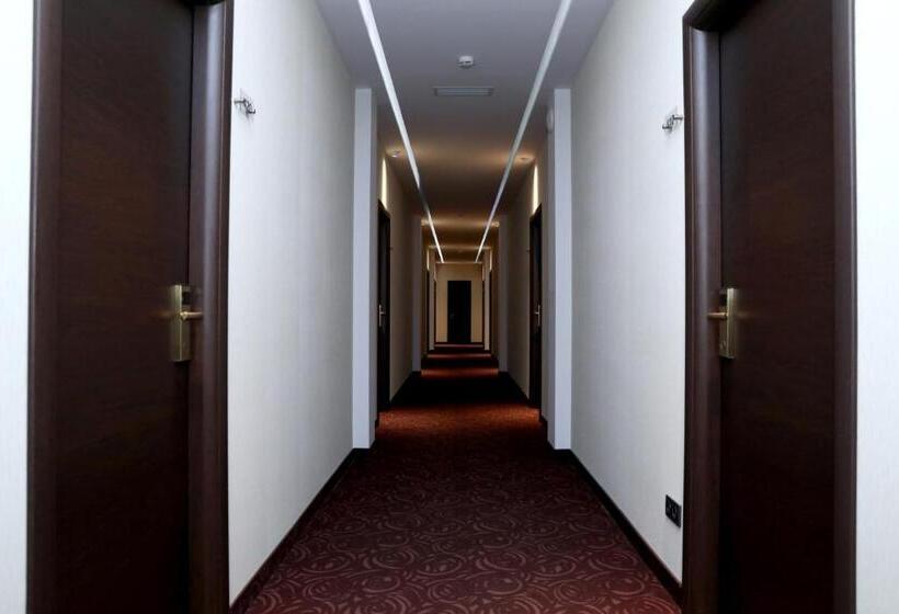 سوئیت سینیور, Best Western Plus Paradise Hotel Dilijan