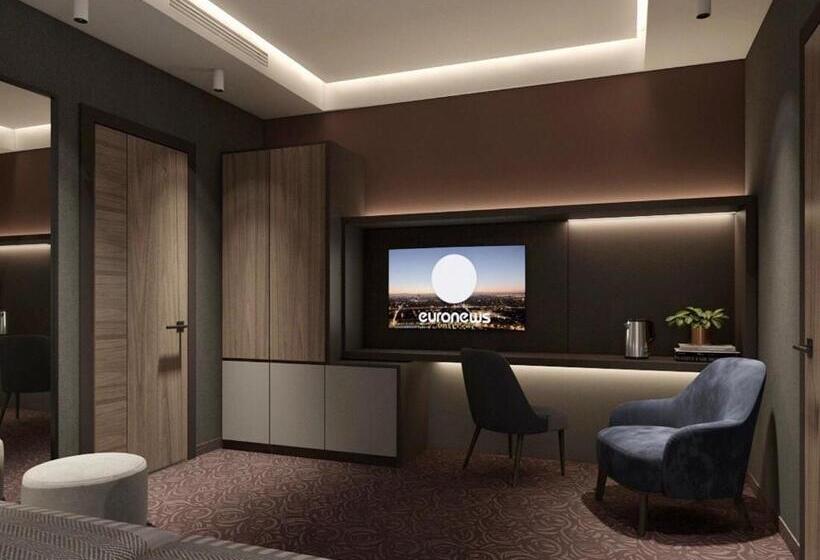 اتاق سوپریور با تخت بزرگ, Best Western Plus Paradise Hotel Dilijan