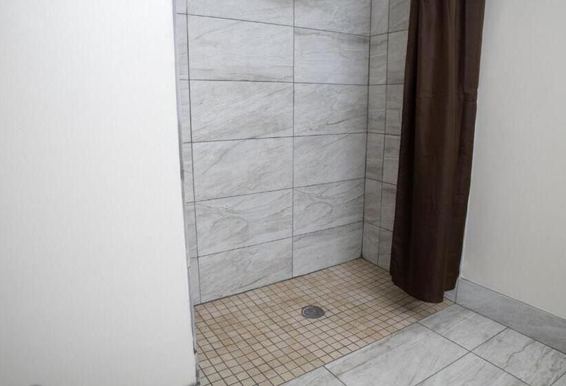 اتاق استاندارد برای معلولان, Blisspoint Inn & Suites Marion