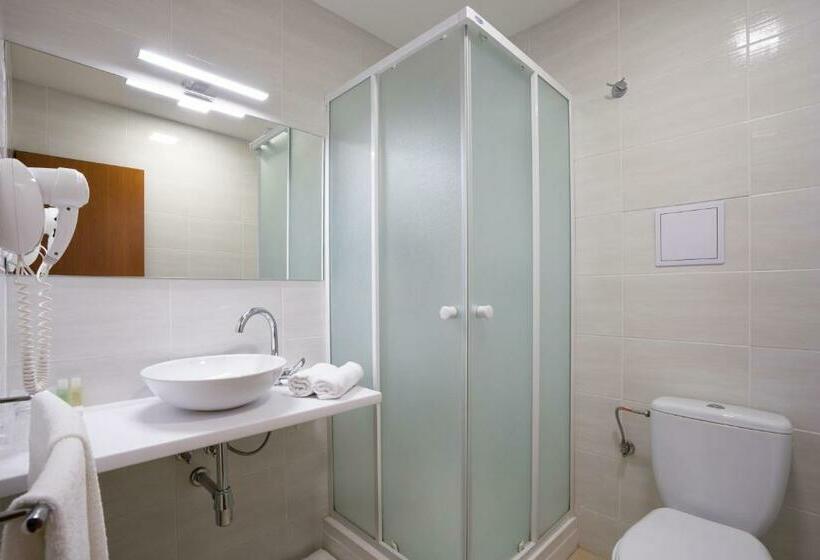 اتاق اجرایی, Dixon So Vstupom Do Bazéna A Vírivky Zdarma   Free Entrance To Pool And Jacuzzi Included