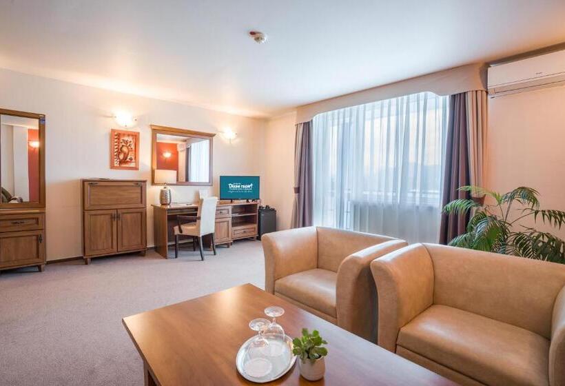 سوییت لوکس, Dixon So Vstupom Do Bazéna A Vírivky Zdarma   Free Entrance To Pool And Jacuzzi Included