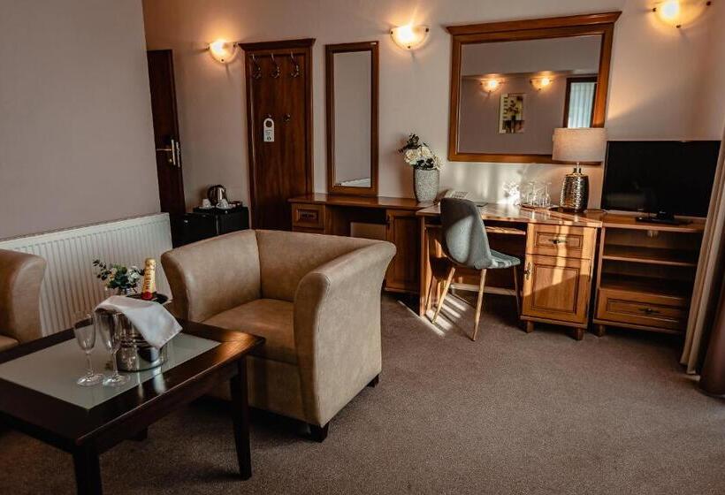 سوئیت با بالکن, Dixon So Vstupom Do Bazéna A Vírivky Zdarma   Free Entrance To Pool And Jacuzzi Included