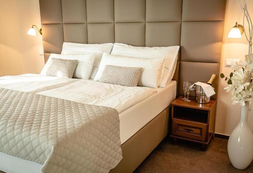 سوئیت با بالکن, Dixon So Vstupom Do Bazéna A Vírivky Zdarma   Free Entrance To Pool And Jacuzzi Included