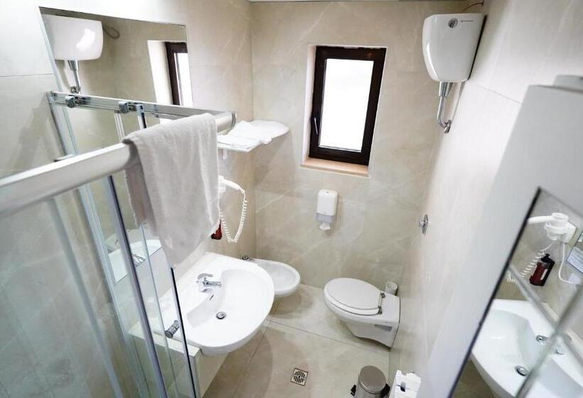 اتاق استاندارد یک نفره, Grand Hotel Irpinia & Family Spa