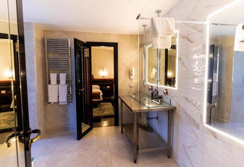 سوییت اجرایی, Grand Hotel Irpinia & Family Spa