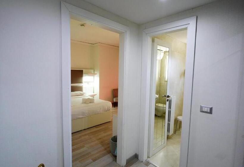 اتاق استاندارد سه نفره, Grand Hotel Irpinia & Family Spa