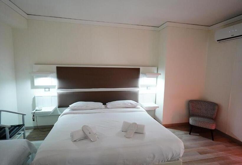 اتاق استاندارد سه نفره, Grand Hotel Irpinia & Family Spa