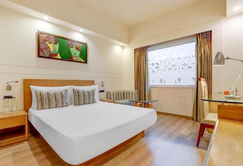 Superior Room King Size Bed, Lemon Tree Premier Delhi Airport