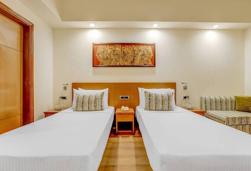 Superior Room, Lemon Tree Premier Delhi Airport