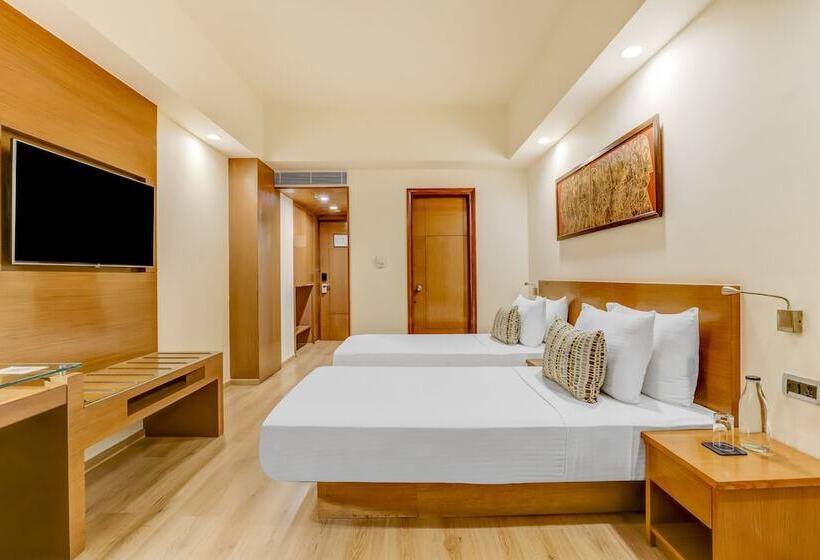 Superior Room, Lemon Tree Premier Delhi Airport