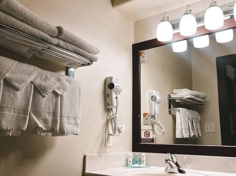 اتاق استاندارد با 2 تخت دوبل, Velora Hinton, Ascend Hotel Collection