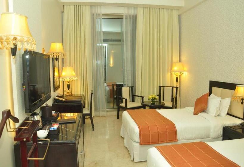 Superior Room, Royal Tulip Navi Mumbai