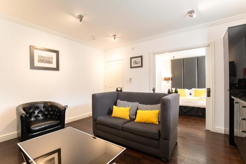 سوییت, Strozzi Palace Suites By Mansley