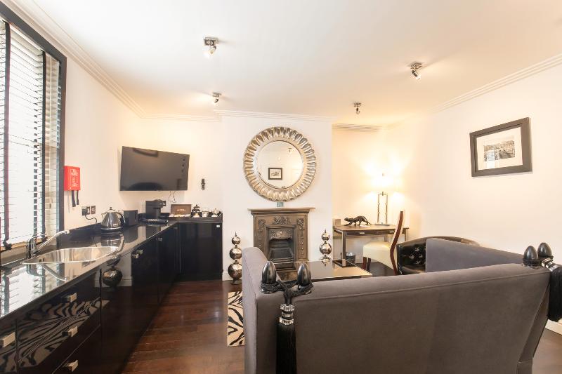 سوییت, Strozzi Palace Suites By Mansley