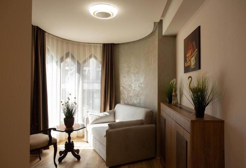 1 Bedroom Apartment, Vrbak Nd