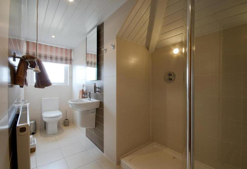 اتاق استاندارد با سرویس بهداشتی مشترک, Inverlea Guest House