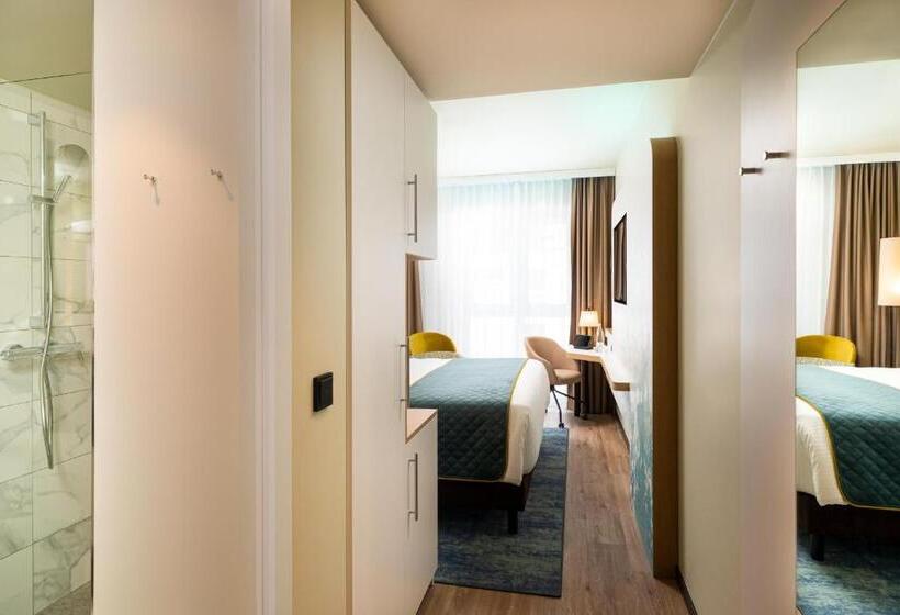 اتاق سوپریور, Leonardo Hotel Hamburg Altona