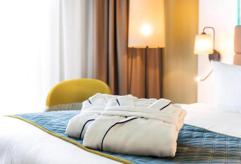 اتاق لوکس, Leonardo Hotel Hamburg Altona