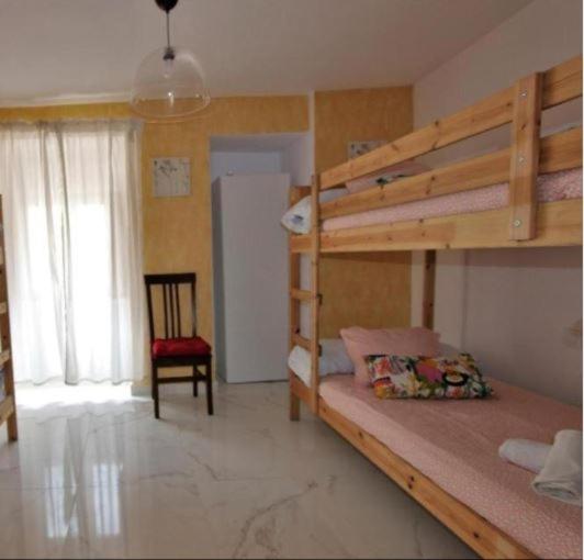 اتاق استاندارد چهارنفره با سرویس بهداشتی مشترک, Casa Rural Mañanas Felices